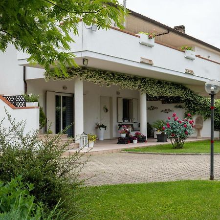Parco Delle Rose Villa Sulmona Exterior photo