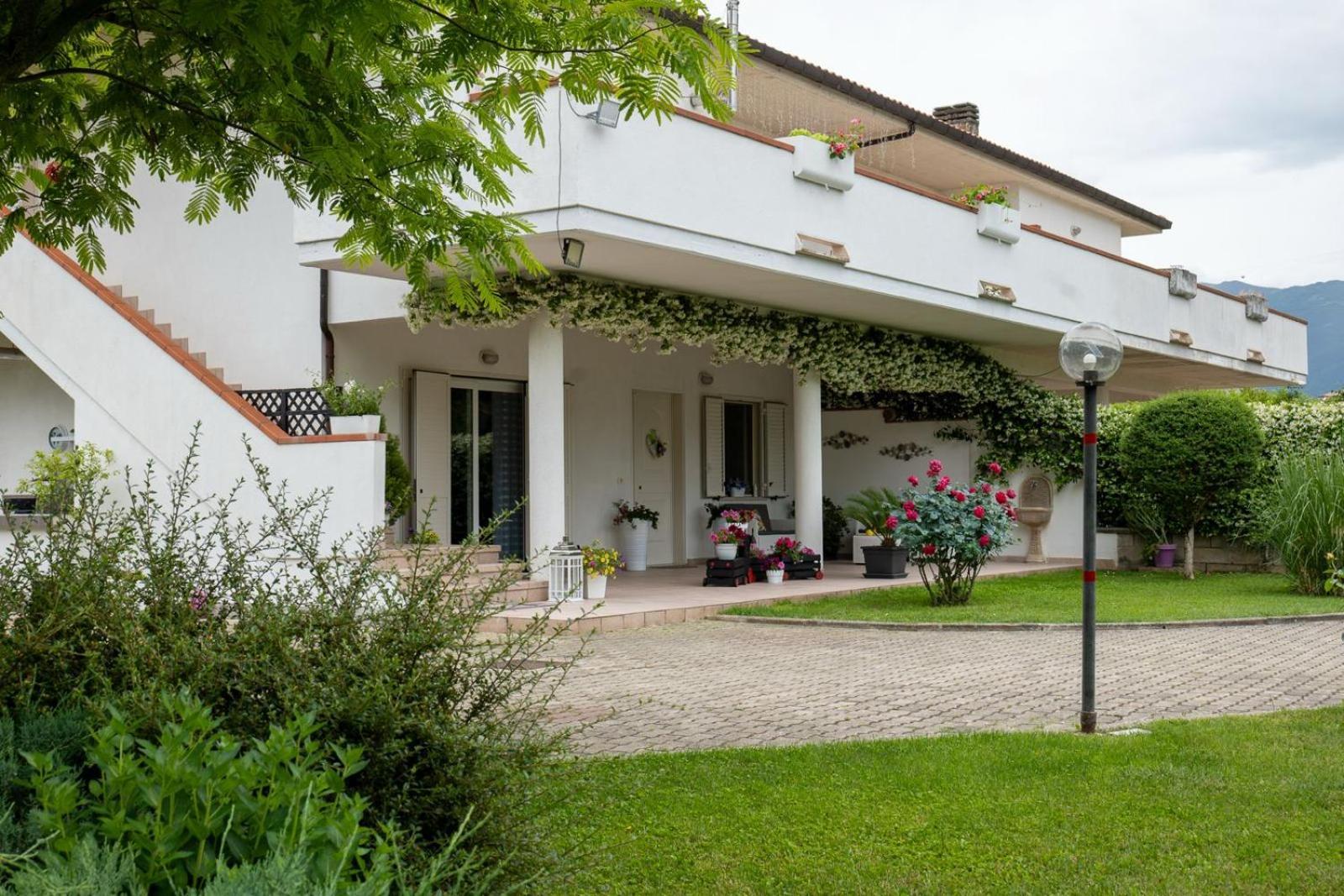 Parco Delle Rose Villa Sulmona Exterior photo